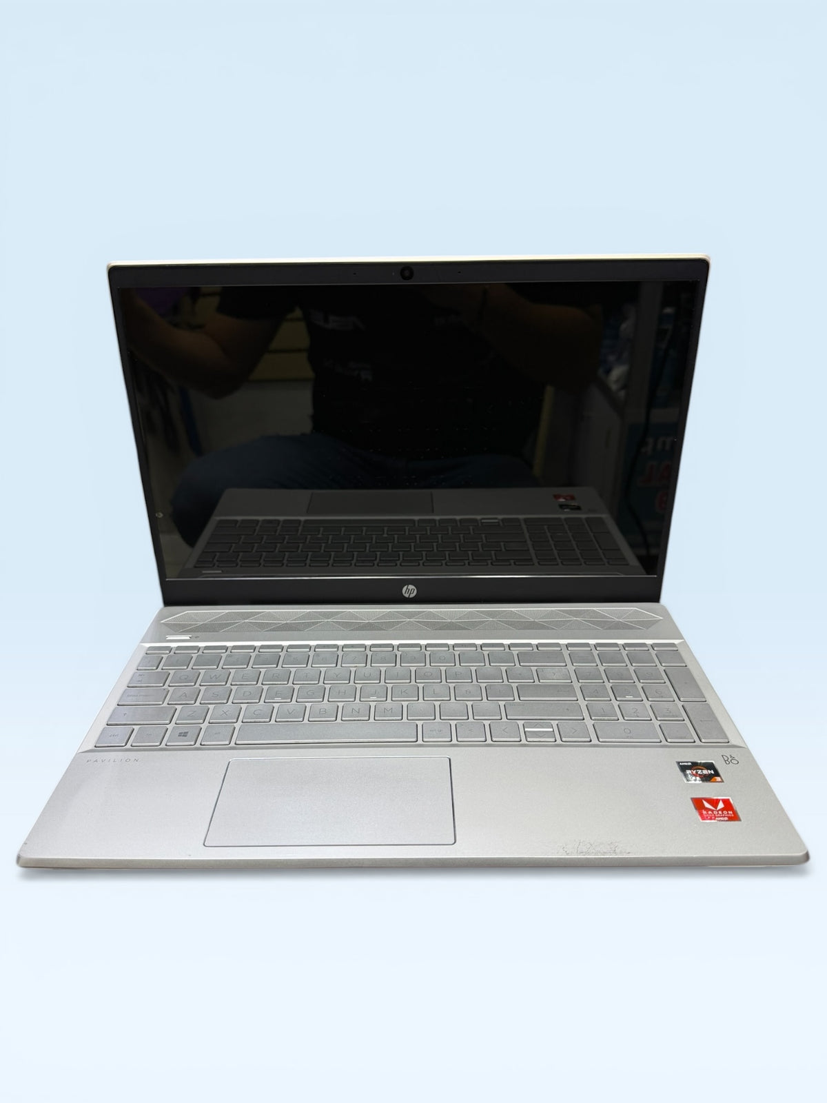Laptop HP Pavilion 15.6" - AMD Ryzen 3-2300U, 12GB RAM, 256GB SSD