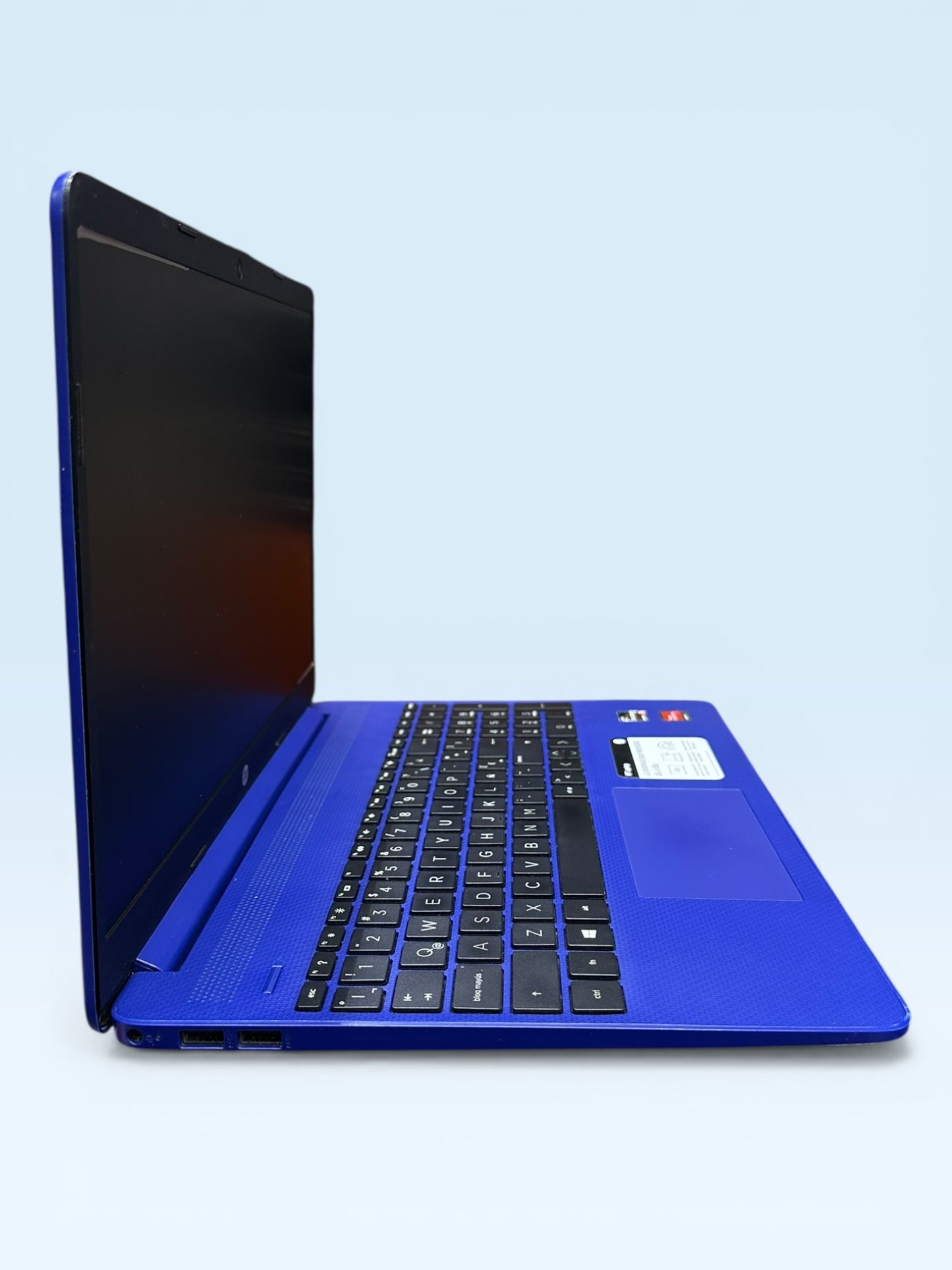 Laptop HP 15.6" - AMD Ryzen 3-4300U, 12GB RAM, 256GB SSD