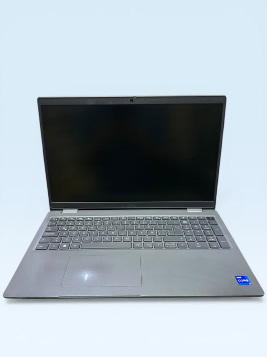 Laptop Dell Latitude 3540 15.6" - Intel Core i7-1335U, 16GB RAM, 512GB SSD