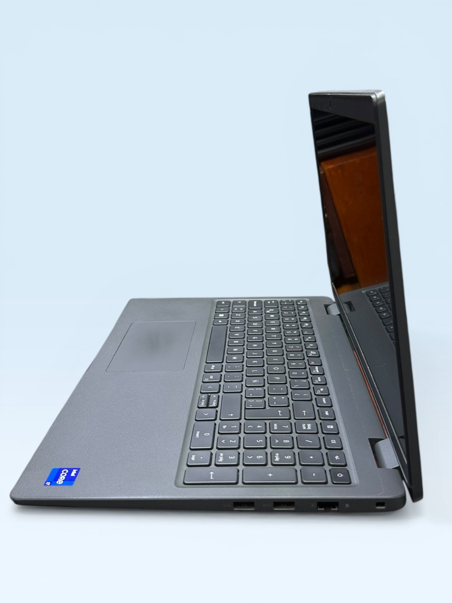 Laptop Dell Latitude 3540 15.6" - Intel Core i7-1335U, 16GB RAM, 512GB SSD