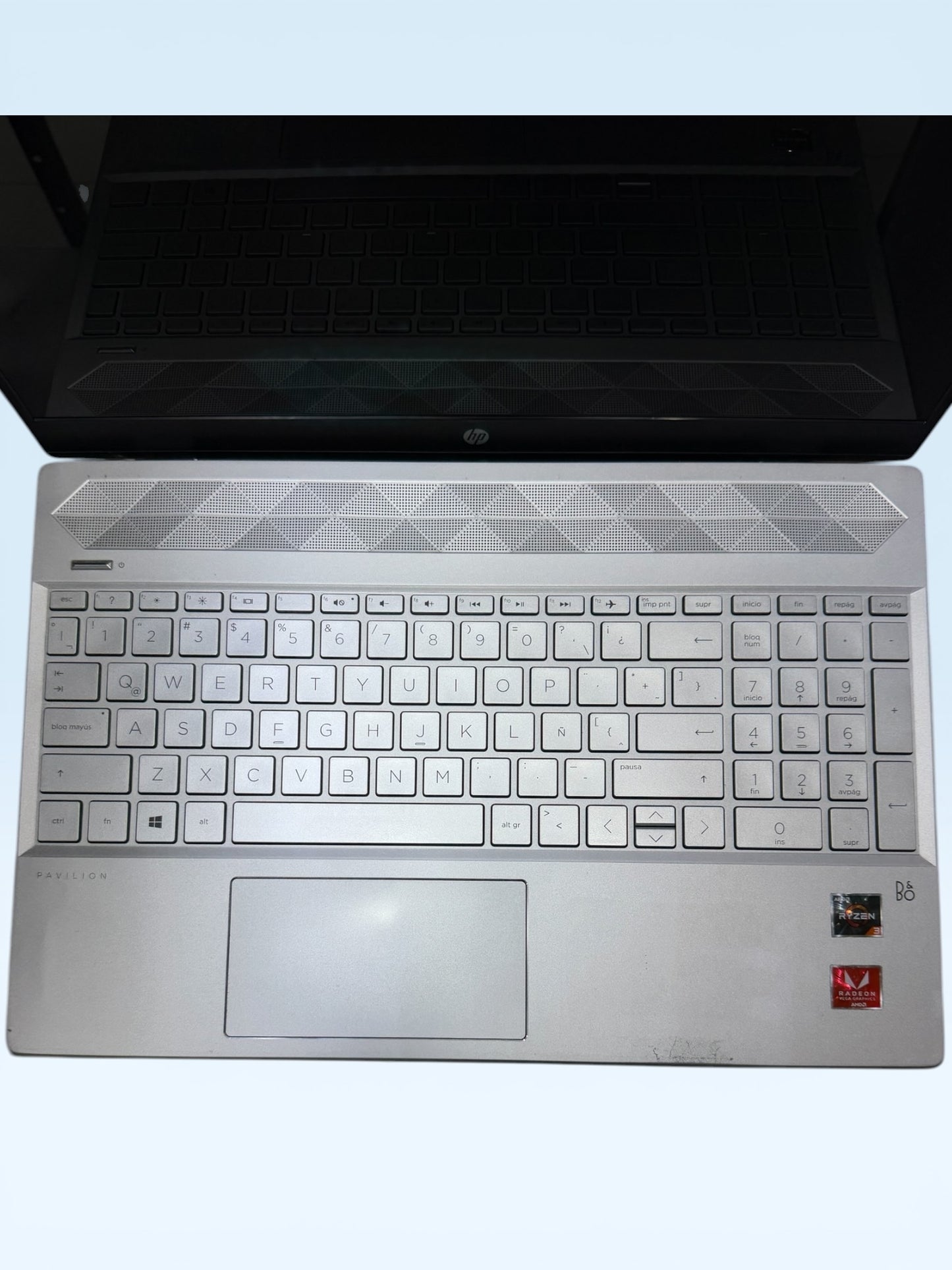 Laptop HP Pavilion 15.6" - AMD Ryzen 3-2300U, 12GB RAM, 256GB SSD