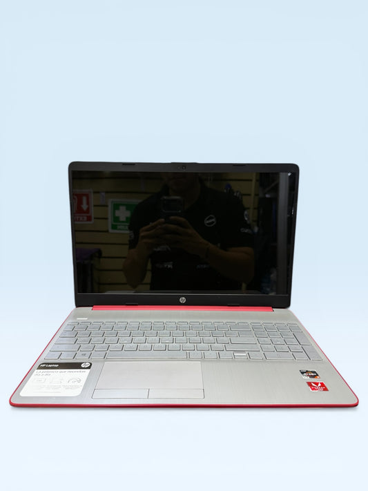 Laptop HP 15.6" - AMD Ryzen 5-3500U, 12GB RAM, 256GB SSD