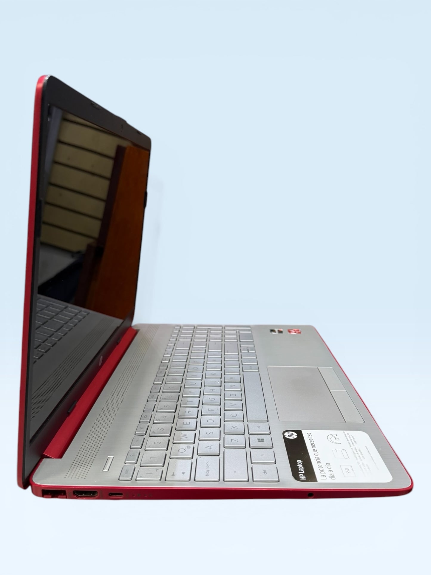 Laptop HP 15.6" - AMD Ryzen 5-3500U, 12GB RAM, 256GB SSD