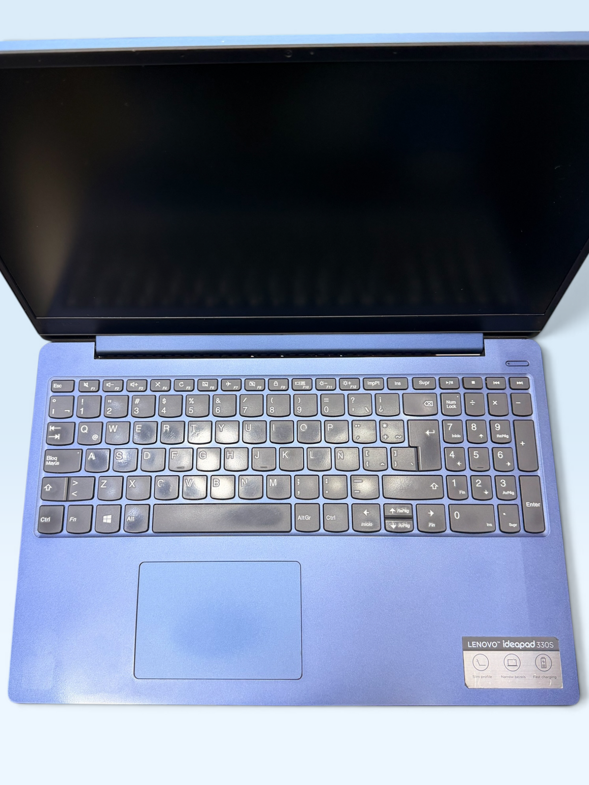 Laptop Lenovo IdeaPad 330S – Core i5-8250U | 8GB RAM | 1TB SSD | Reacondicionada Clase B