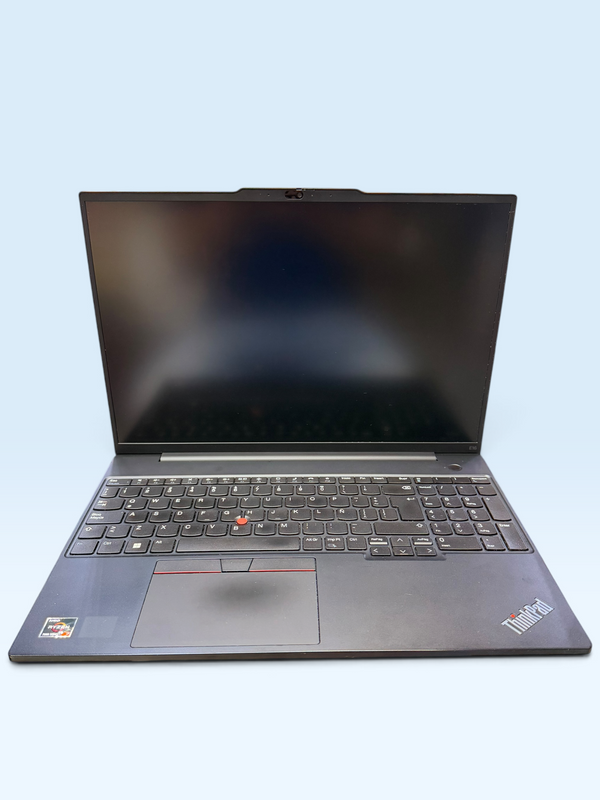 Laptop Lenovo ThinkPad E16 – Ryzen 7-7730U | 40GB RAM | 1TB SSD | Reacondicionada Clase B
